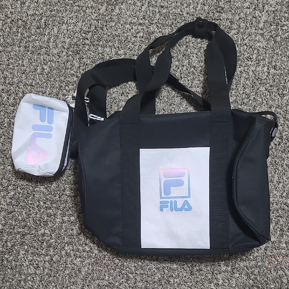 New Fila Gym Bag And Makeup Bag. - Picture 1 of 3